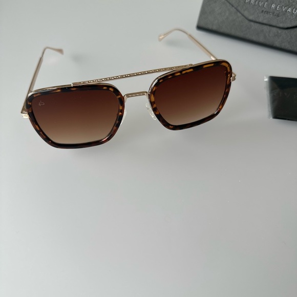 Privé Revaux Polarized Sunglasses - Picture 4 of 5